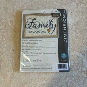 Family In Mini Counted Crossstitch w/Thread Organizer New